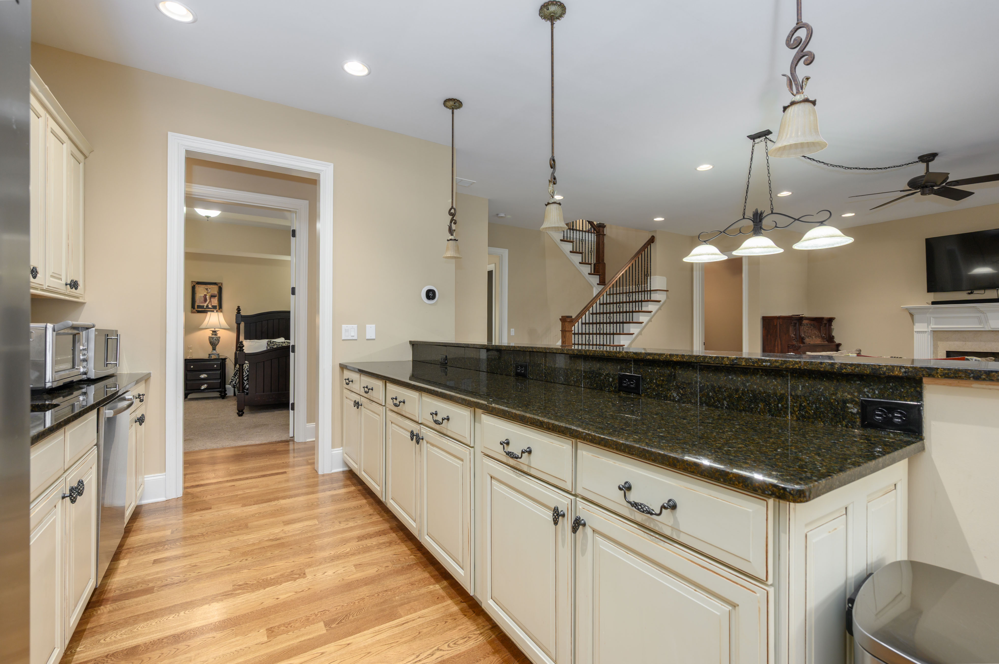 1051 Swift Creek image 32